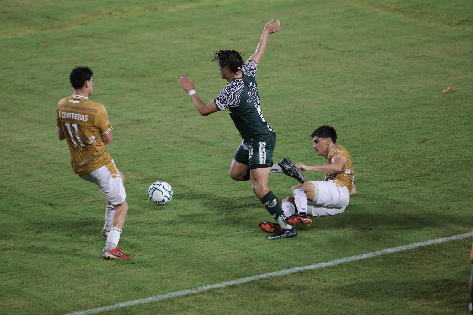 $!Dorados desaprovecha localía y es sorprendido por Alacranes
