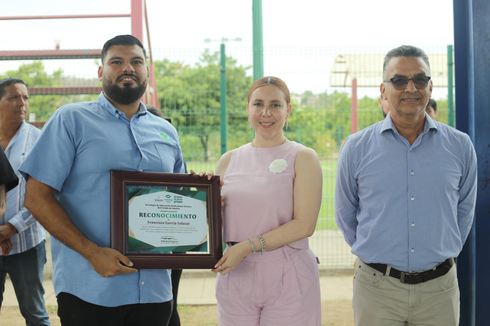 $!Premian a Jesús Fernando Anguiano Varela como Campeón Nacional de Cálculo