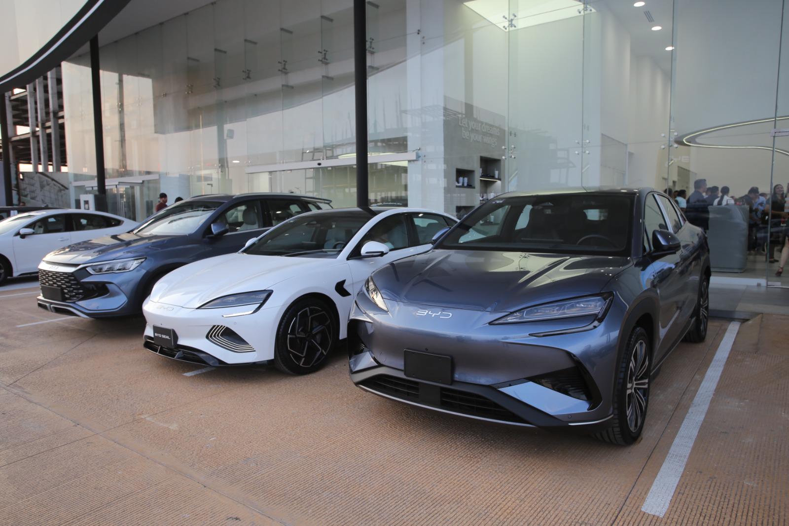 $!Abre agencia BYD de vehículos eléctricos de la más alta tecnología en Mazatlán