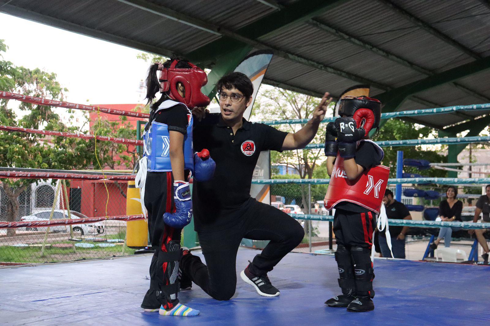 $!Cierra con grandes combates Liga de Kickboxing Black Belt