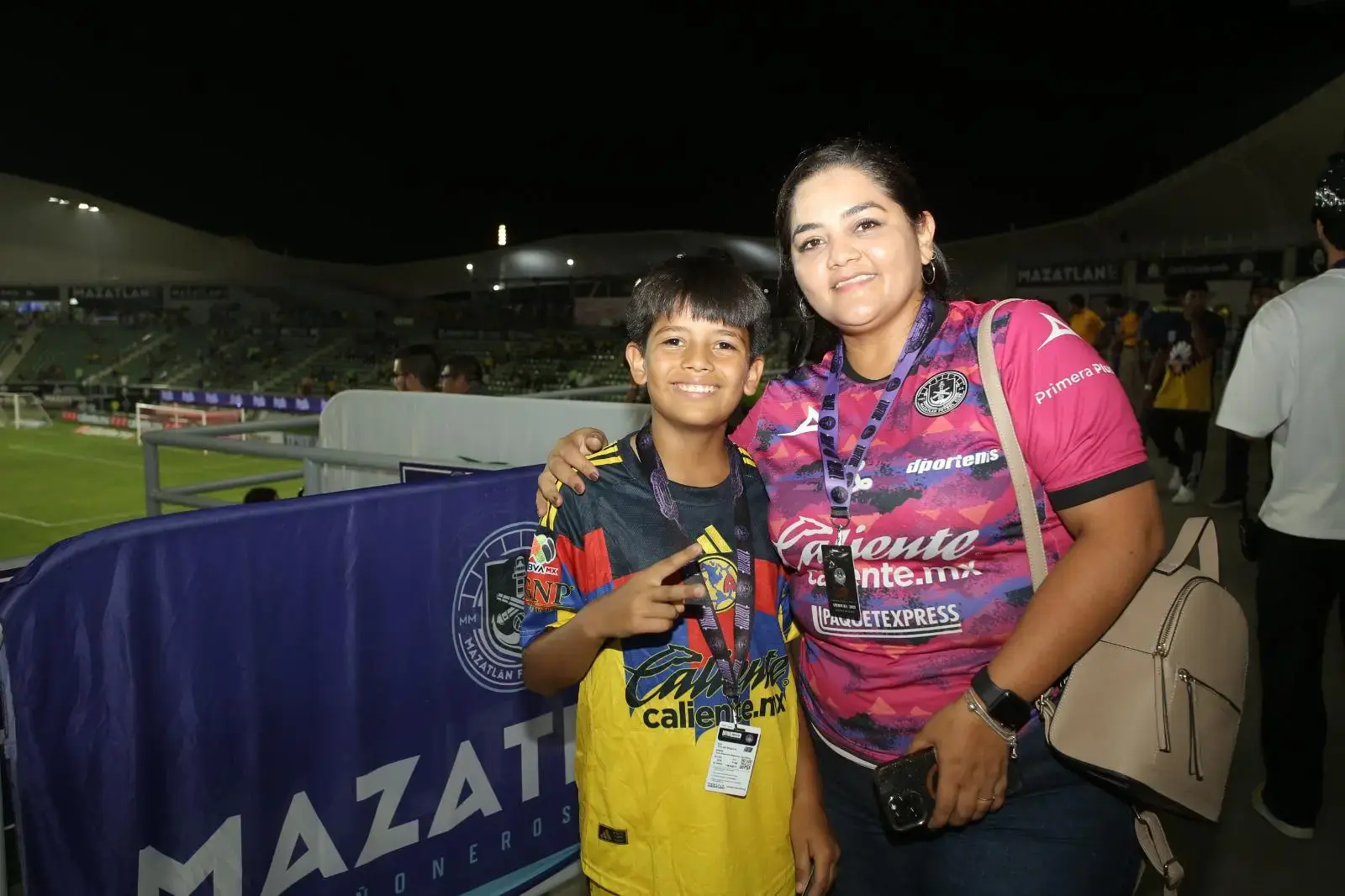 $!Afición americanista nuevamente abarrota estadio El Encanto