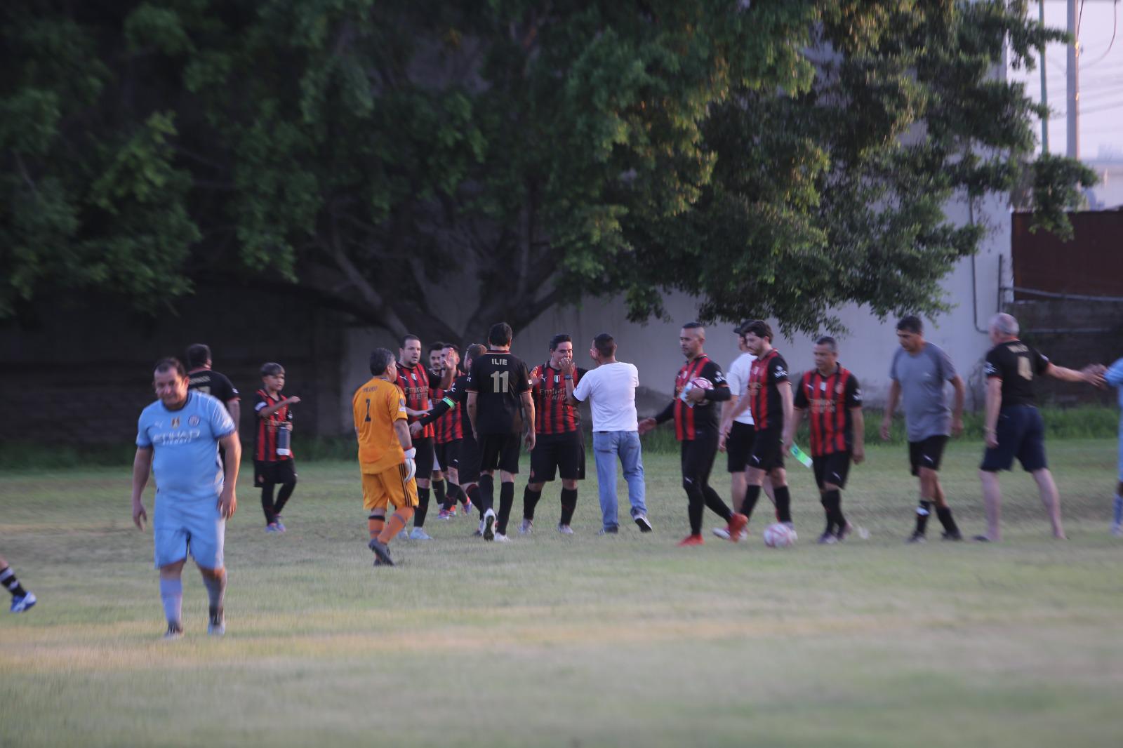 $!IMSS-Umepa se ciñe el campeonato de la Liga de Futbol Intermédicos