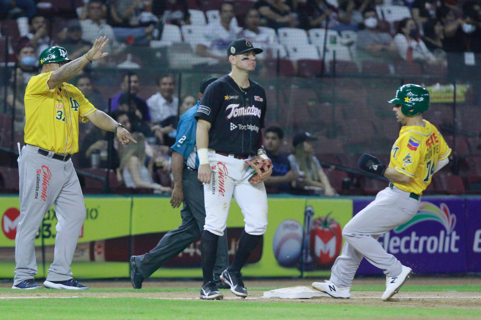 $!Cañeros se queda con el juego del honor en Culiacán