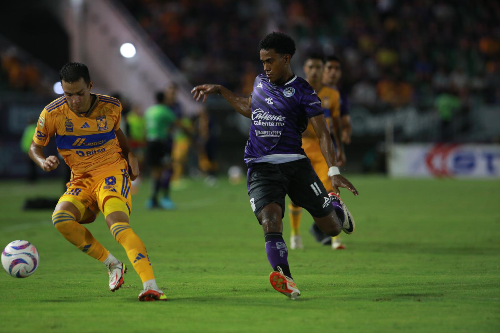 $!Mazatlán FC se queda corto en el Kraken y cae ante Tigres