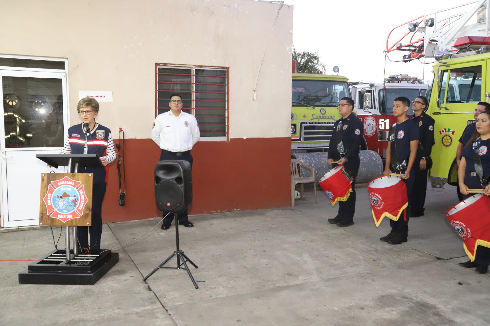 $!Festejan Bomberos Voluntarios de Mazatlán su aniversario 82