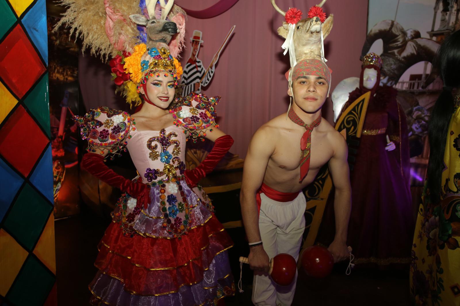 $!Gran Acuario Mazatlán se declara en fiesta con los cinco carnavales del mundo