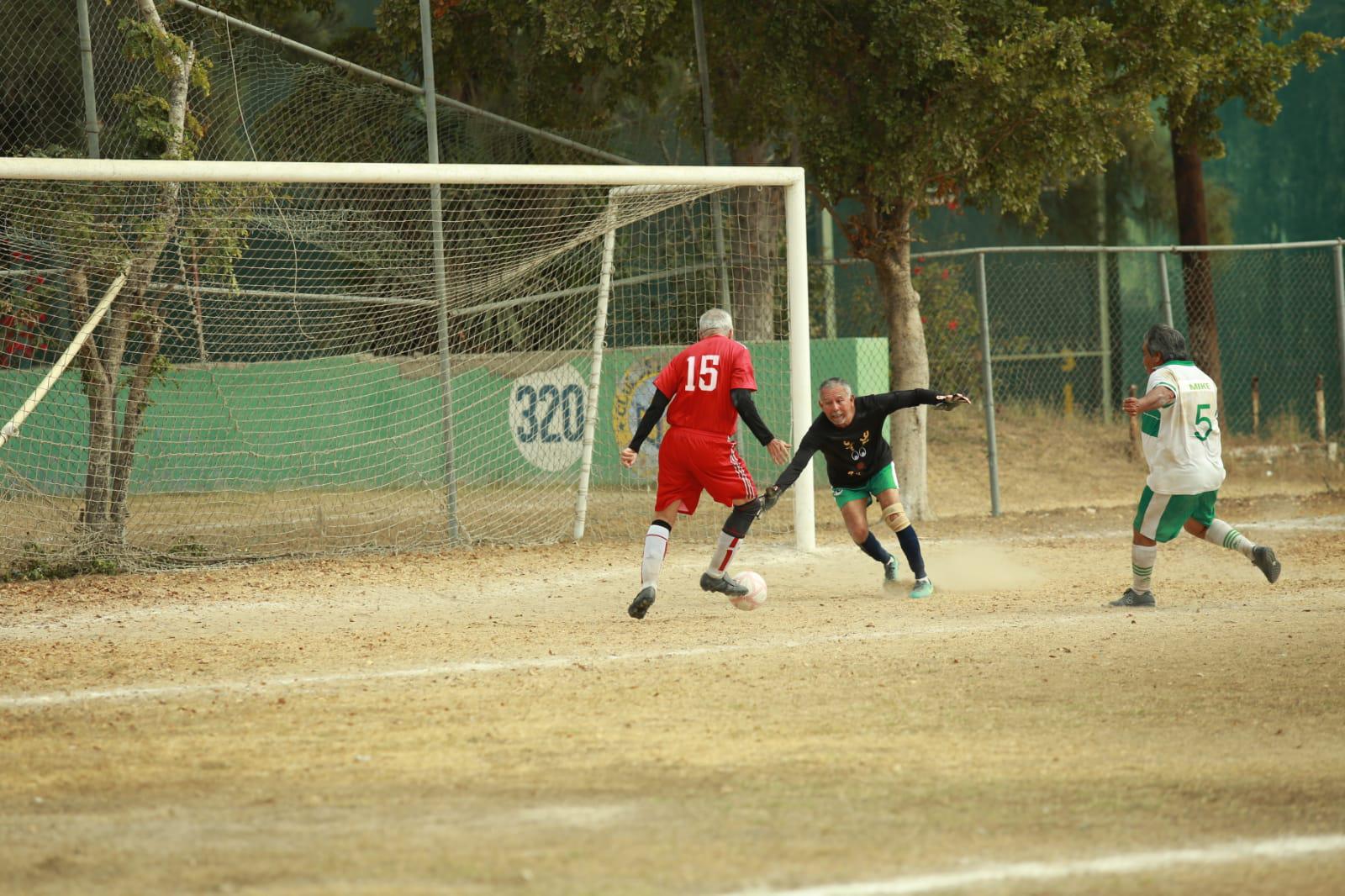 $!Amigos de Villafuerte golea a Brujildos en Torneo Regional Centenario