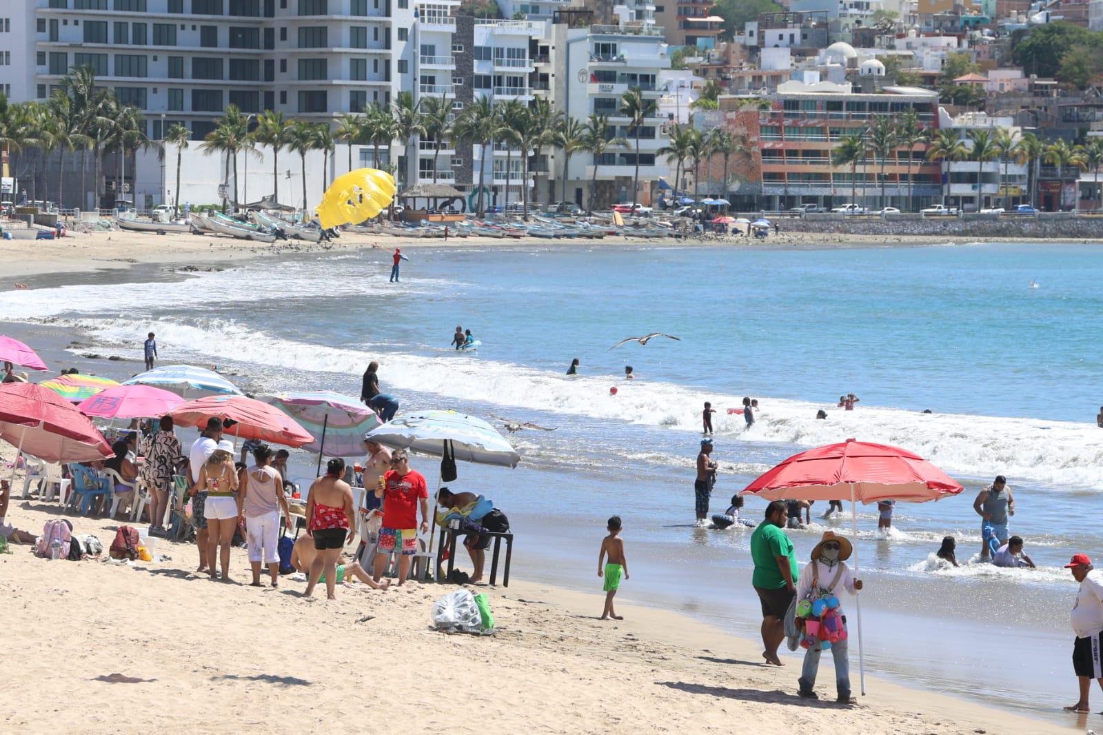$!Se reactiva economía de Mazatlán por Día de las Madres