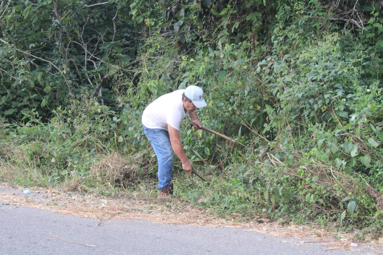 $!Josué Leonel afirma que servir a Cacalotán es la herencia de sus padres que corre por sus venas