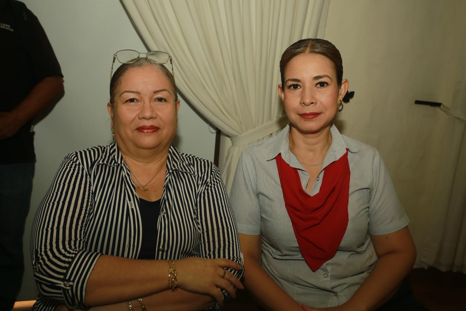 $!Leticia Manríquez y Guadalupe Ontiveros.
