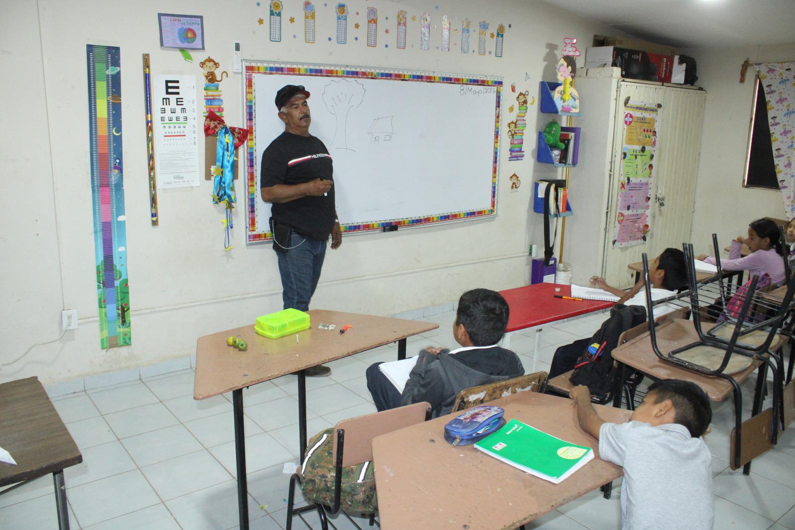 $!José Ramón, 31 años de enseñar en escuelas rurales