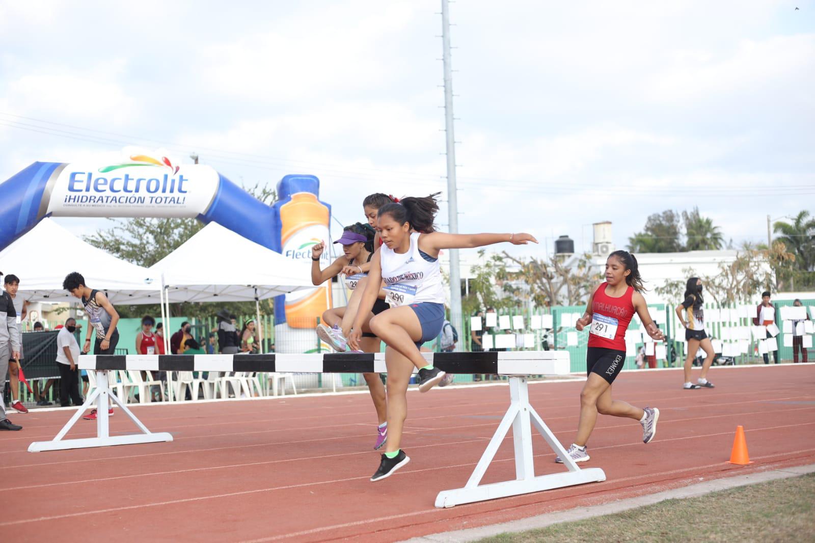 $!Fluye la adrenalina en el Sexto Encuentro Atlético de Pista y Campo 2022