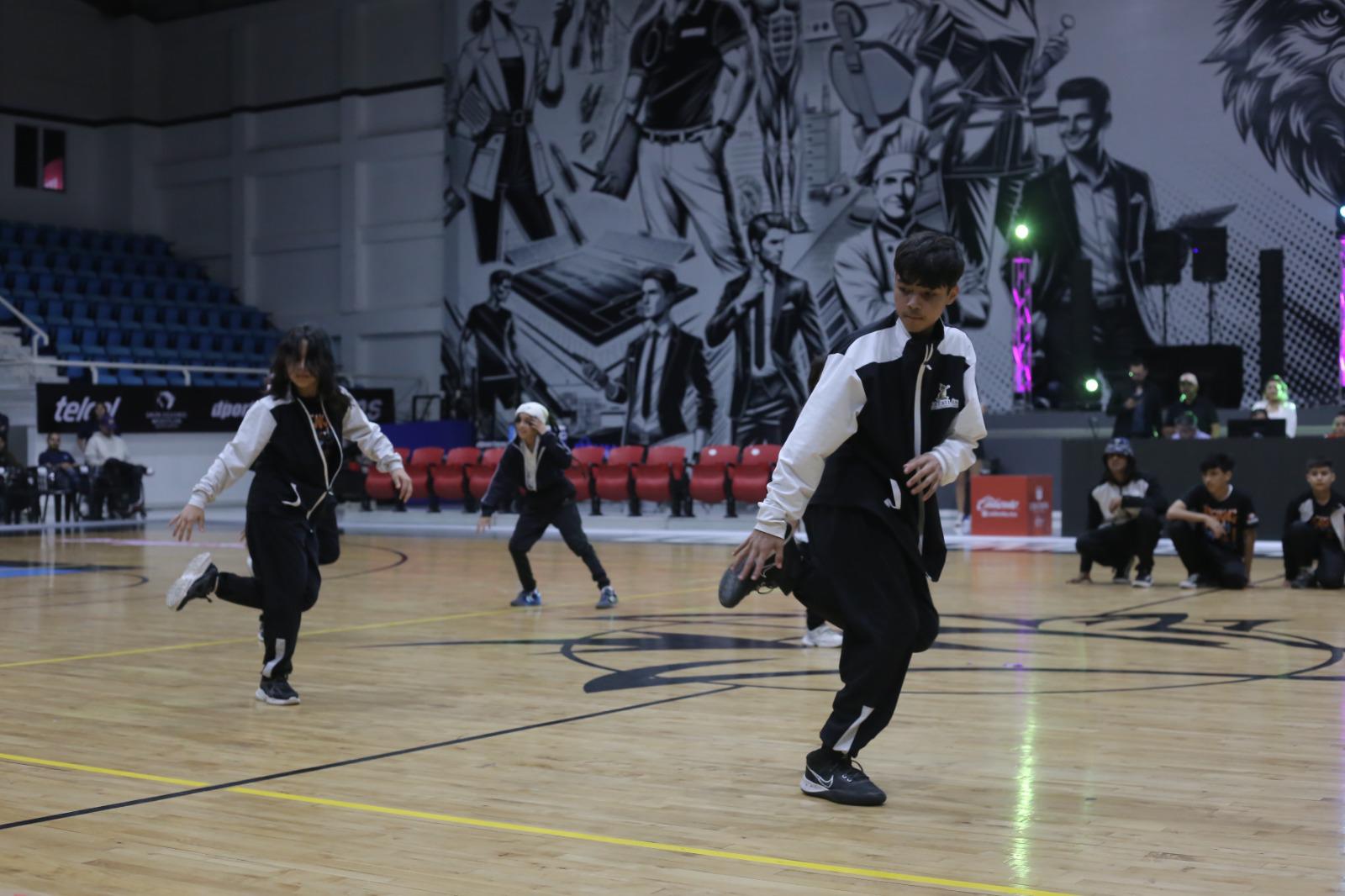 $!La fiesta del Cibacopa se pone en marcha en Mazatlán, con la inauguración de la temporada 2026