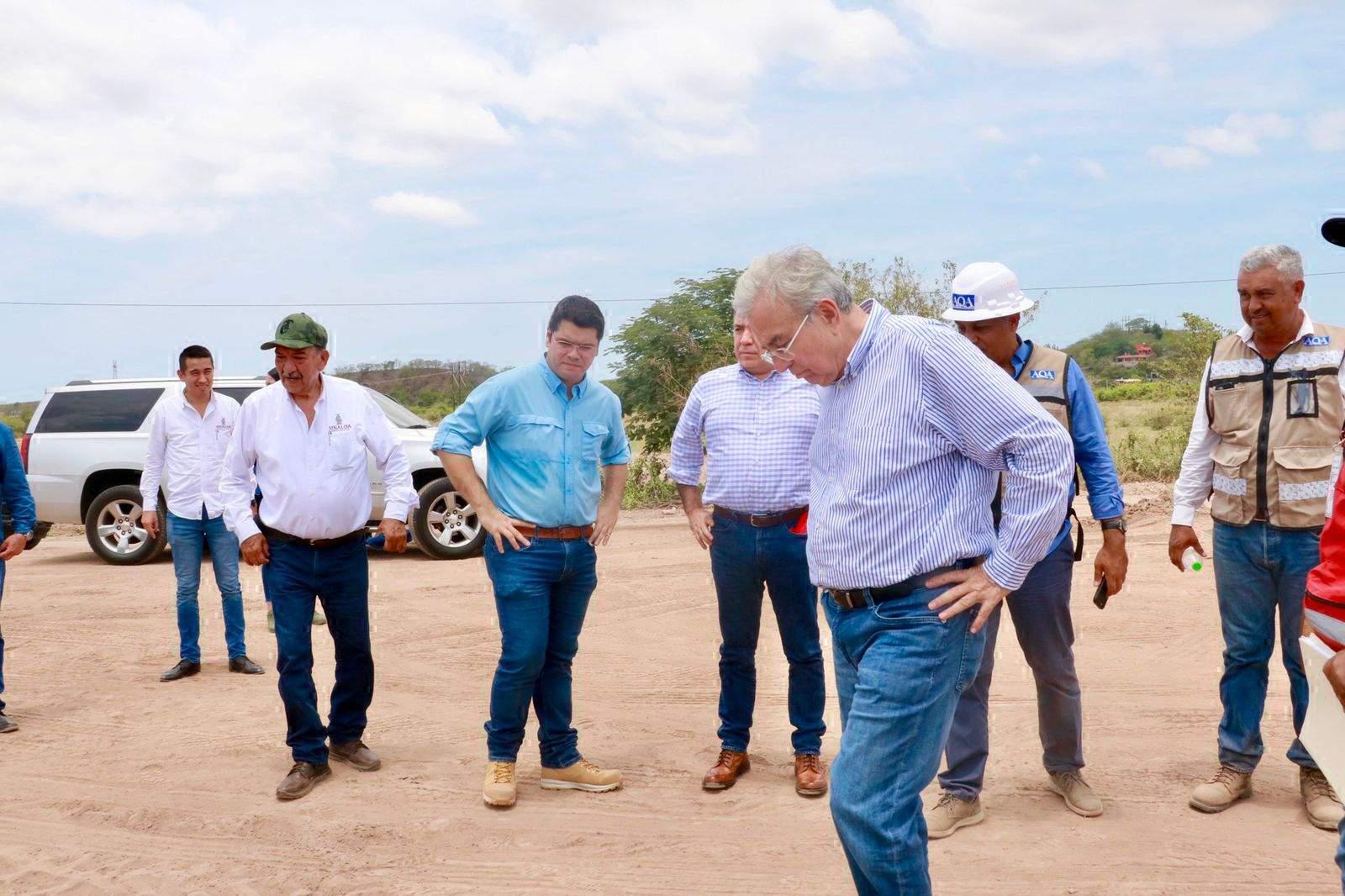 $!Supervisa Rocha Moya la construcción del puente El Quelite