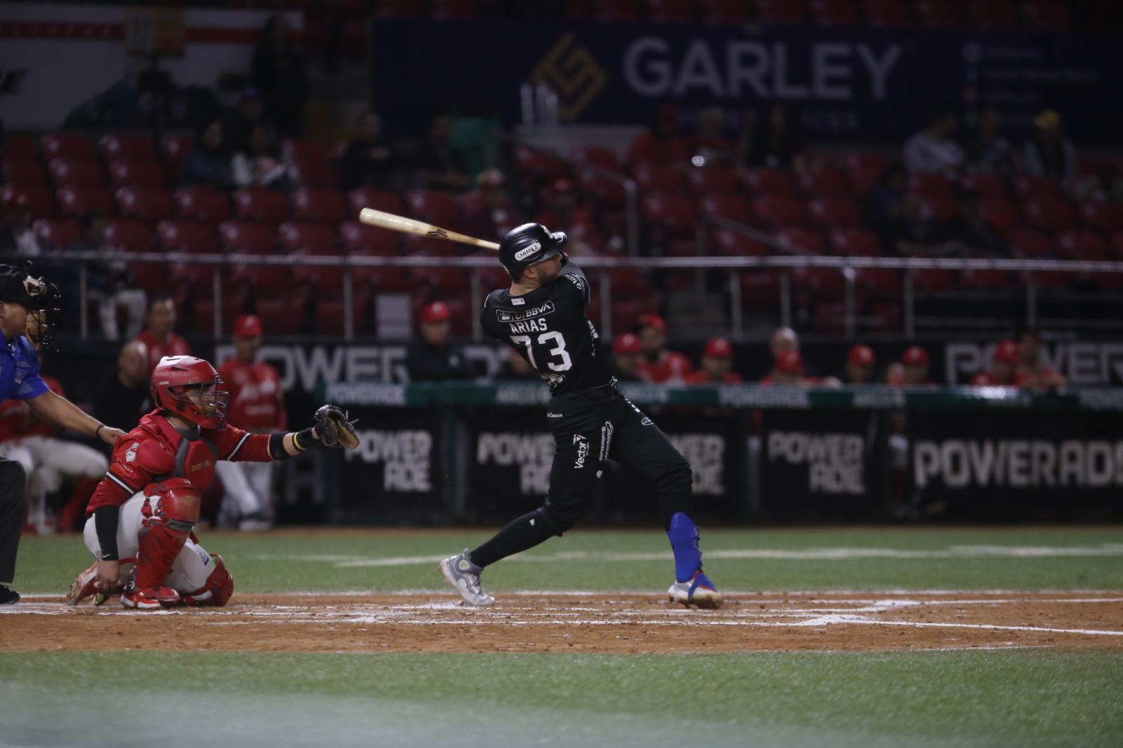 $!Kingham rompe maleficio y enfila a Venados llevarse primero de la serie ante Sultanes