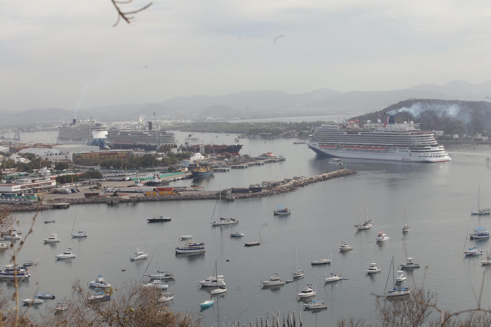 $!Recibe Mazatlán a más de 11 mil visitantes tras llegada de Koningsdam, Norwegian Bliss y Carnival Panorama
