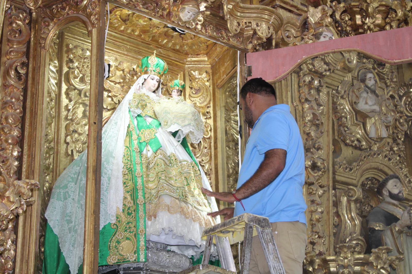 $!Retorna la Virgen del Rosario a su retablo en medio de la fiesta de Todos los Santos