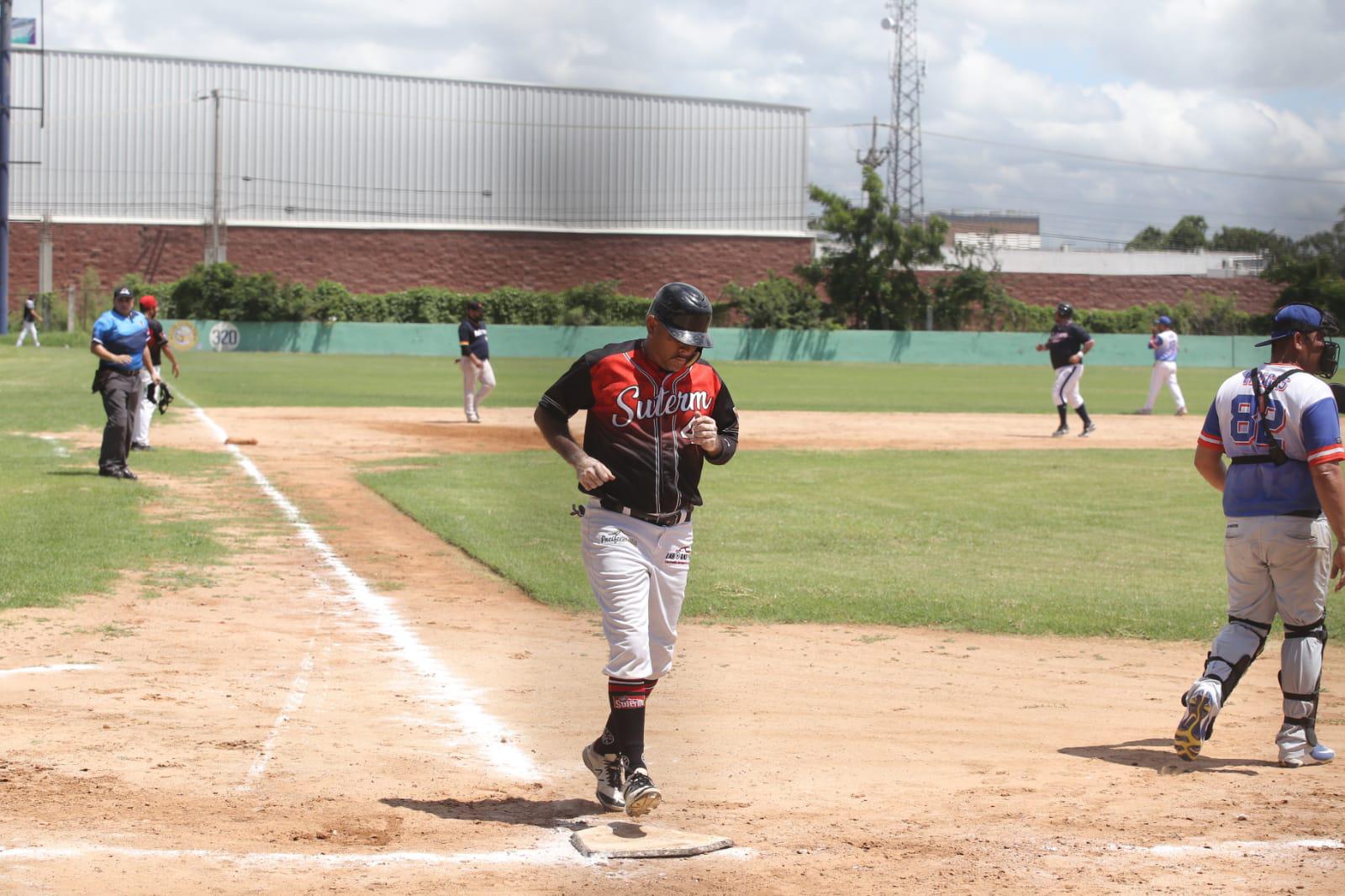 $!SUTERM logra electrizante campeonato en el beisbol 40 Años y Más del Muralla
