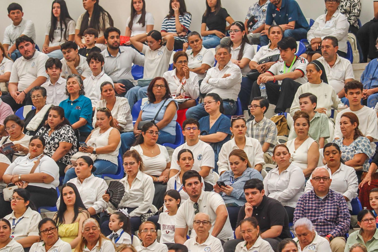 $!Llama Nuncio Apostólico a reconstruir el tejido social en Sinaloa; ‘a pesar de todo.. siguen trabajando a favor de la paz’