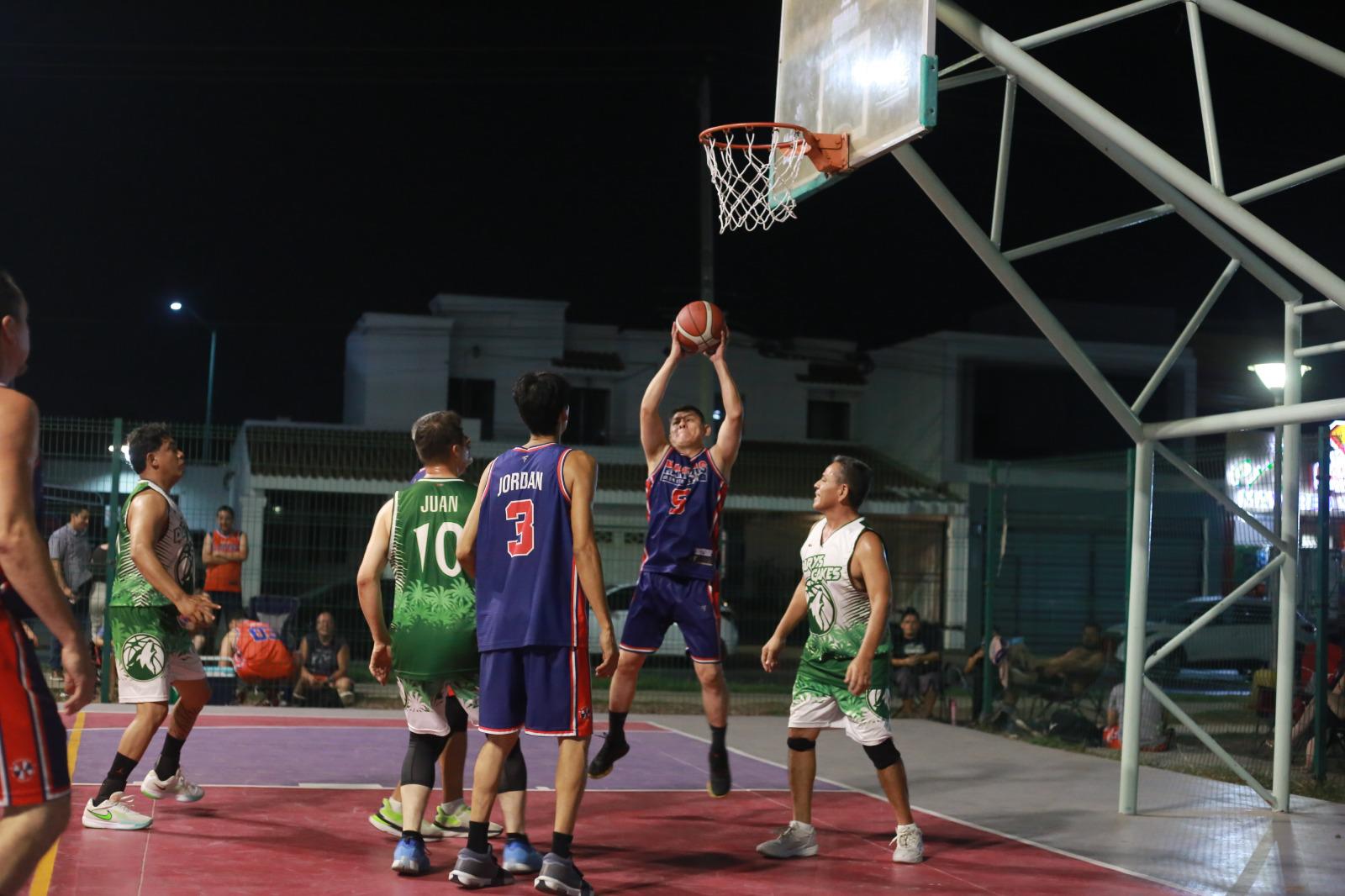$!Spin Fresh hace de las suyas en Liga de Baloncesto Parque Lineal