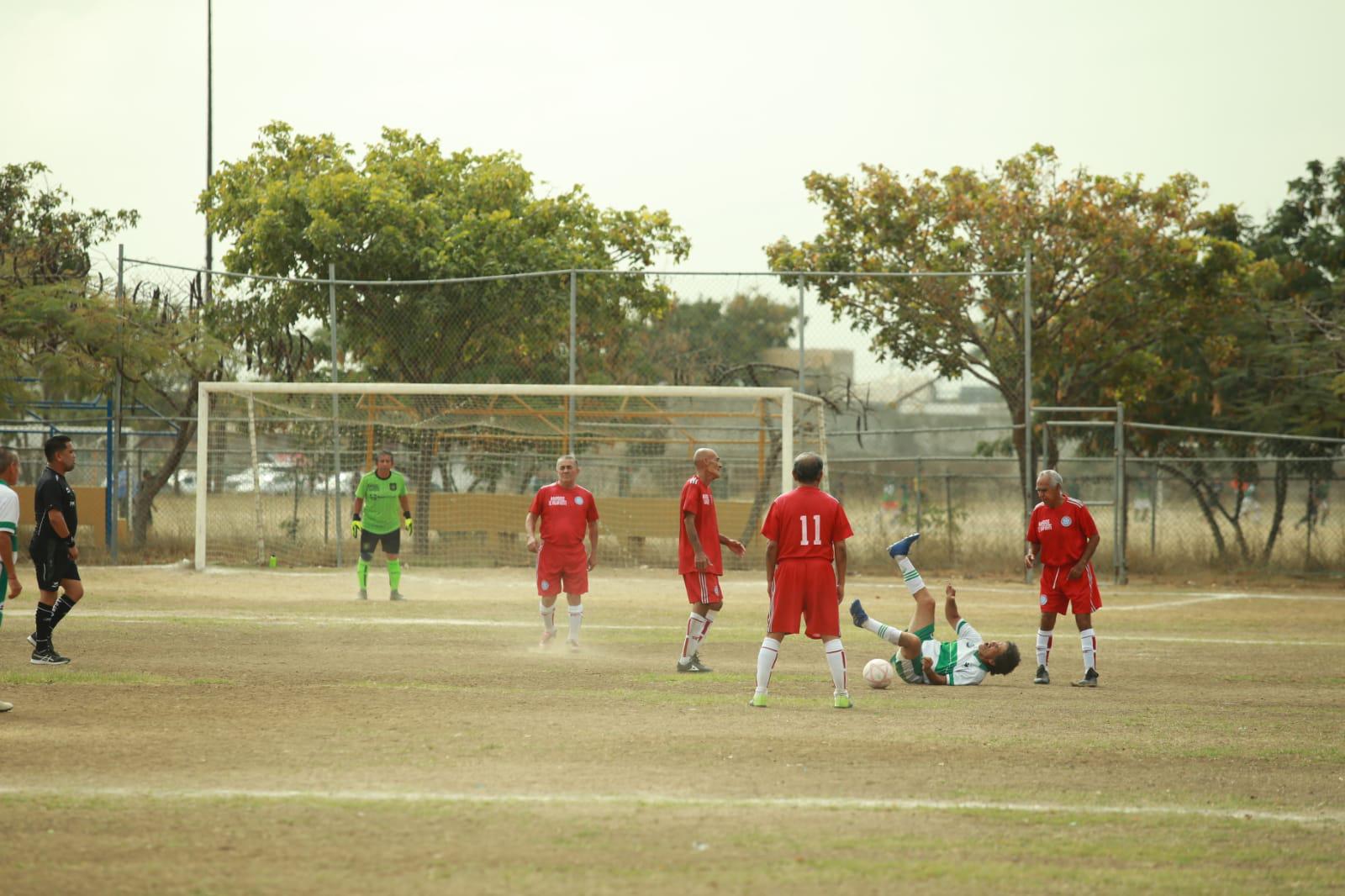 $!Amigos de Villafuerte golea a Brujildos en Torneo Regional Centenario