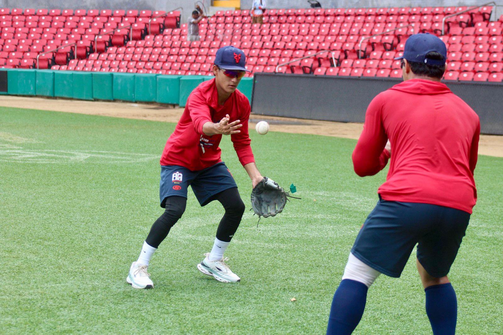 $!Reporta el capitán rojo, Ramiro Peña, al entrenamiento de Venados de Mazatlán