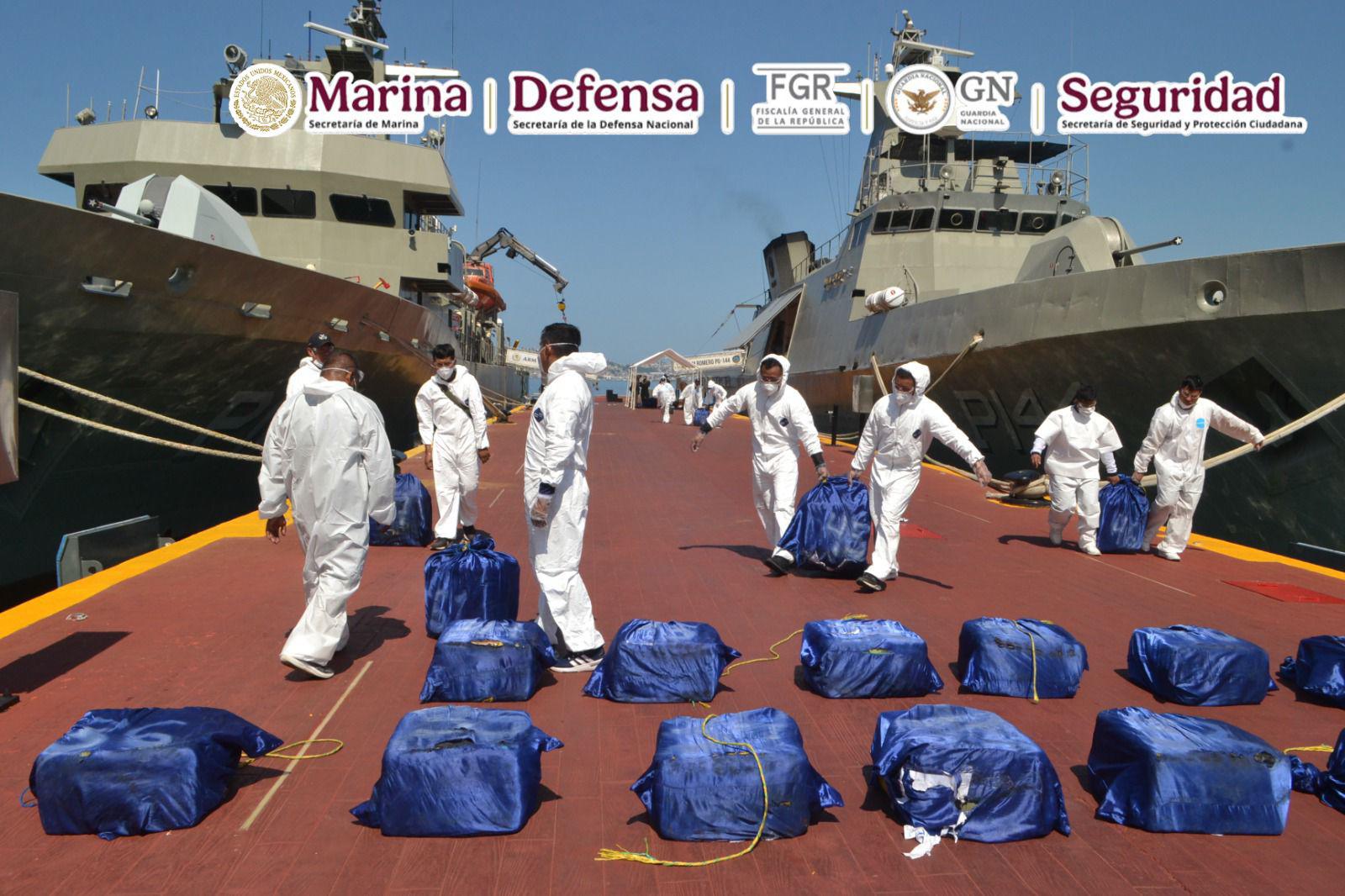 $!Marina asegura mil 600 kilos de cocaína frente a costas de Guerrero