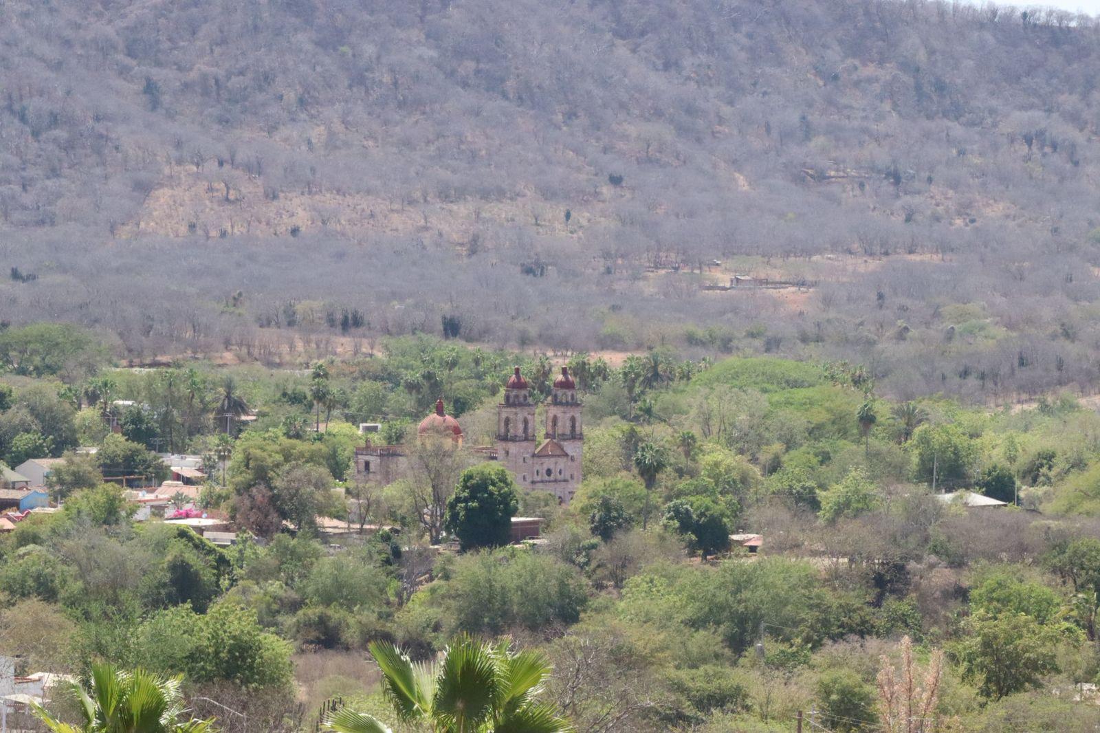 $!Tachinolpa, comisaría de Imala, continúa deshabitada por violencia