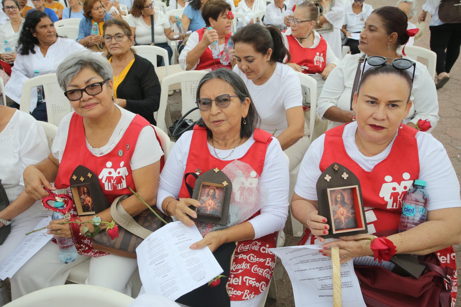 $!Chayito Cruz, Refugio Álvarez y Mitsi Paola Sánchez.