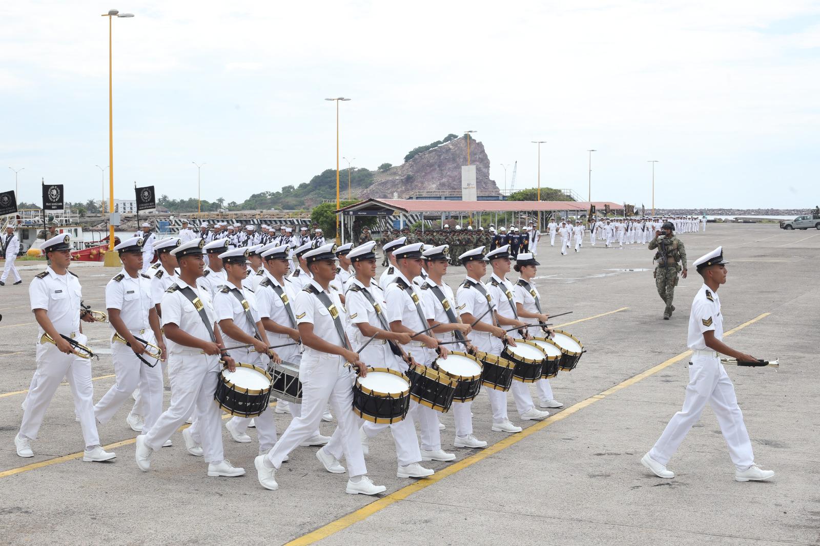 $!Realizan ensayo para desfile del 16 de septiembre en Mazatlán