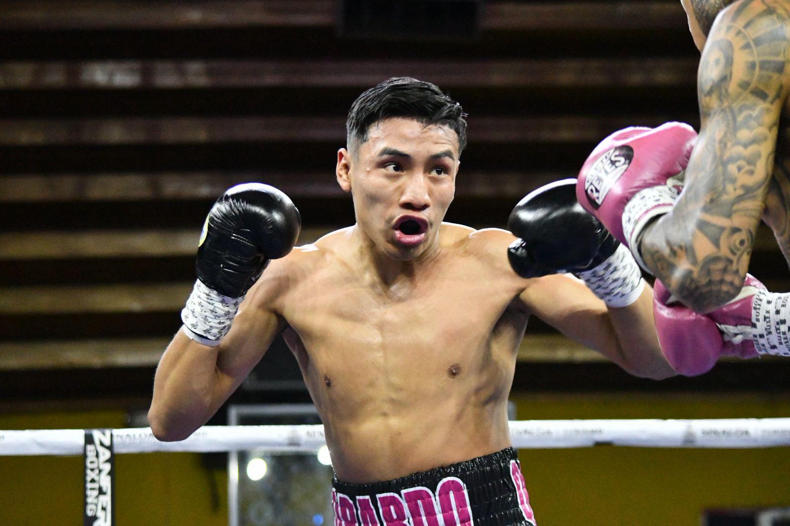 $!Jonathan Fierro vence a Leobardo Quintana por decisión unánime en Culiacán