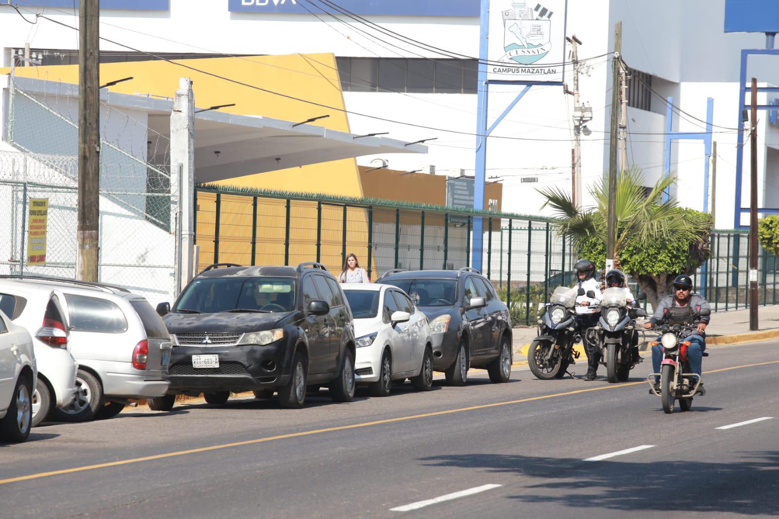 $!Se suman más al rechazo del carril preferencial para transporte en Mazatlán