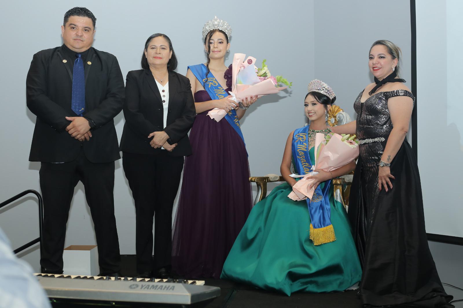 $!Andrea Belén Ramírez Osuna fue coronada como la nueva reina de la agrupación.
