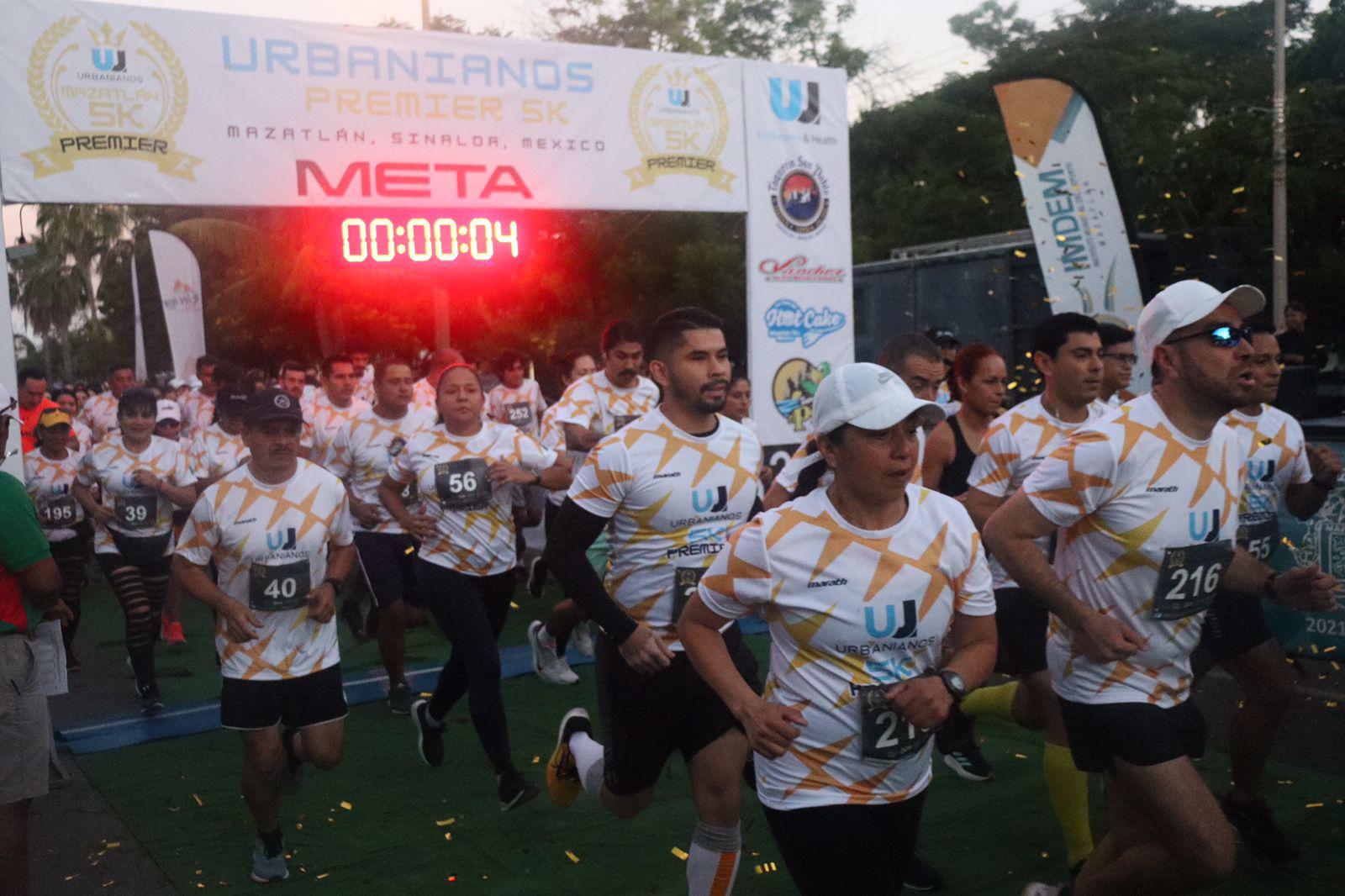 $!Daniela García y Fernando Martínez ganan la Elite de la Urbanianos Premiere 5K