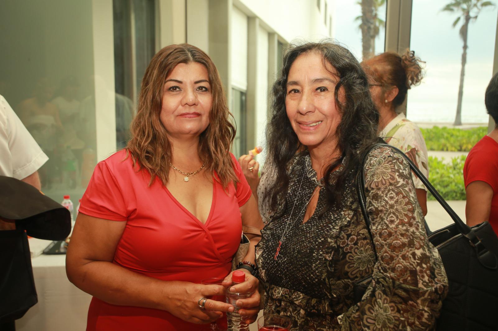 $!Elizabeth Mancilla y María Elena Jiménez.