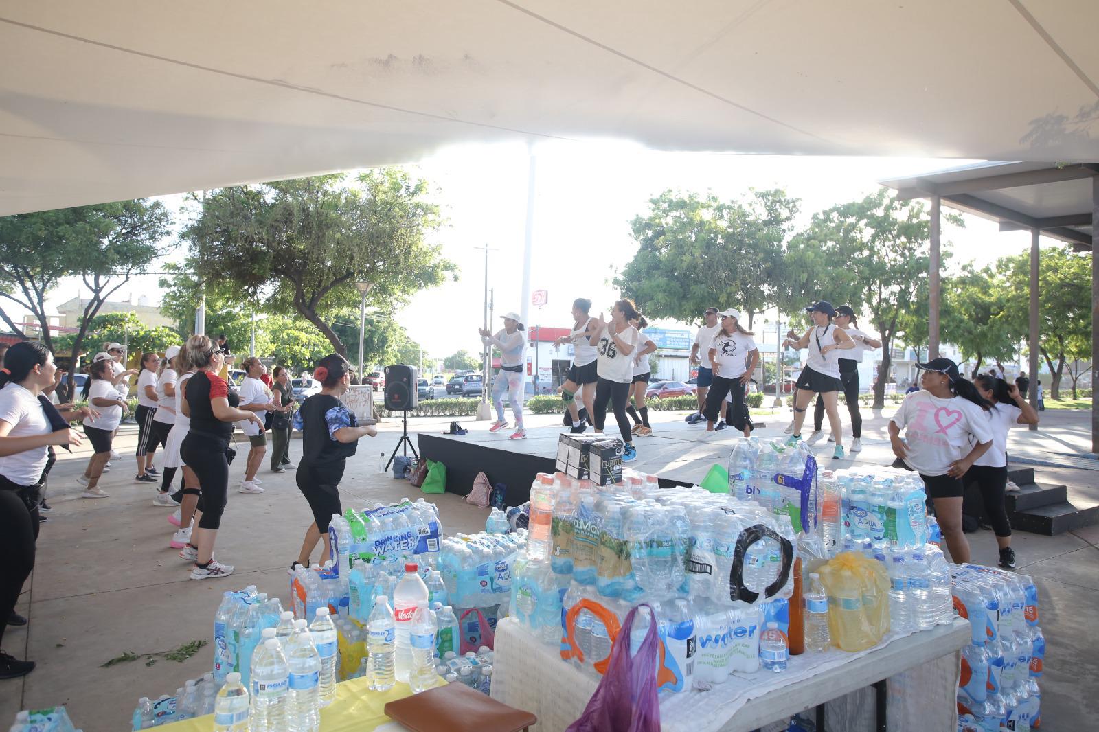 $!Celebran mega clase en apoyo a colectivos de búsqueda