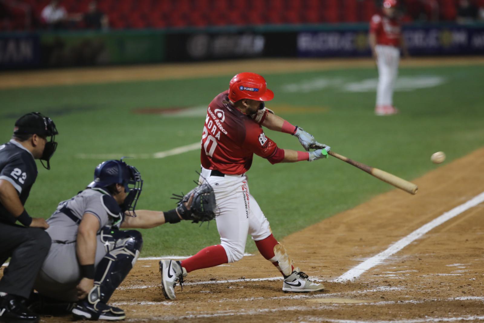 $!Venados se desmoronan en la sexta y caen ante Jaguares