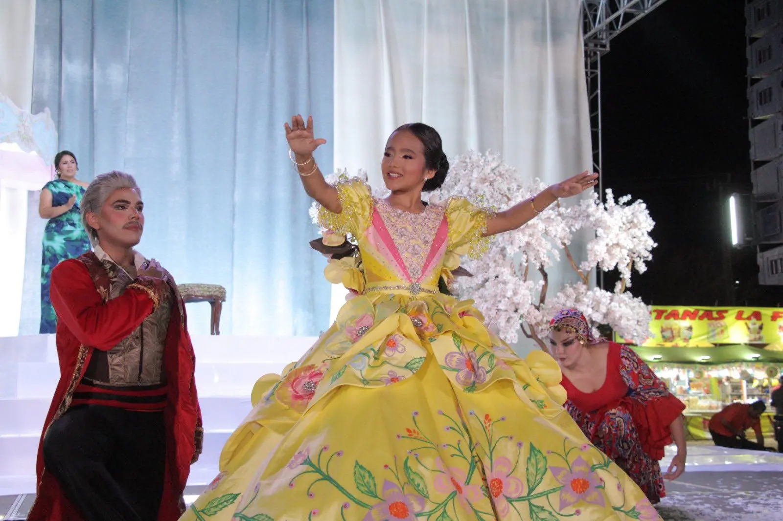 $!Ariadne I es coronada como Reina Infantil de la Feria de la Primavera en Rosario