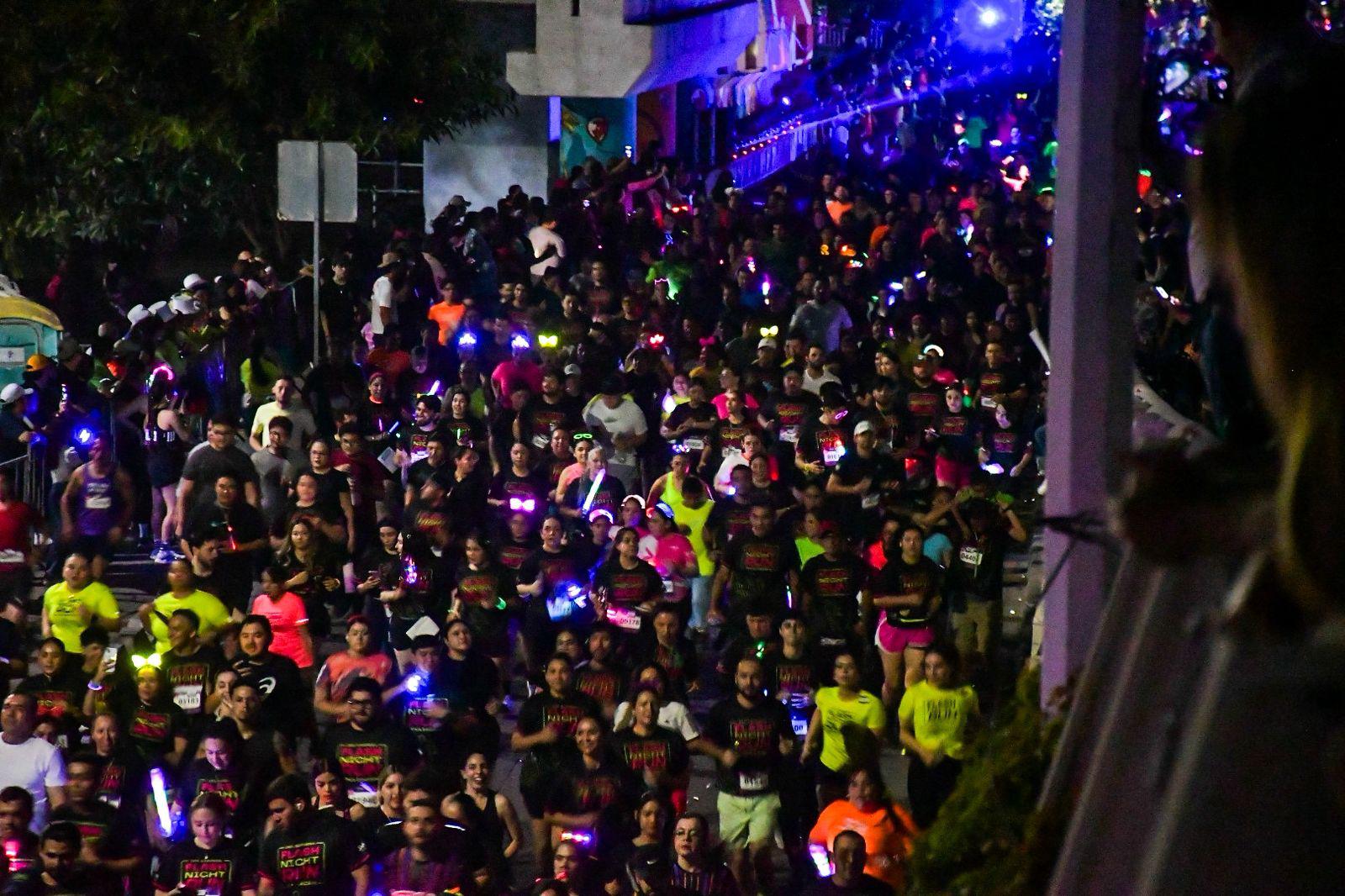 $!Culiacán corre de noche en la primera Flash Night Run