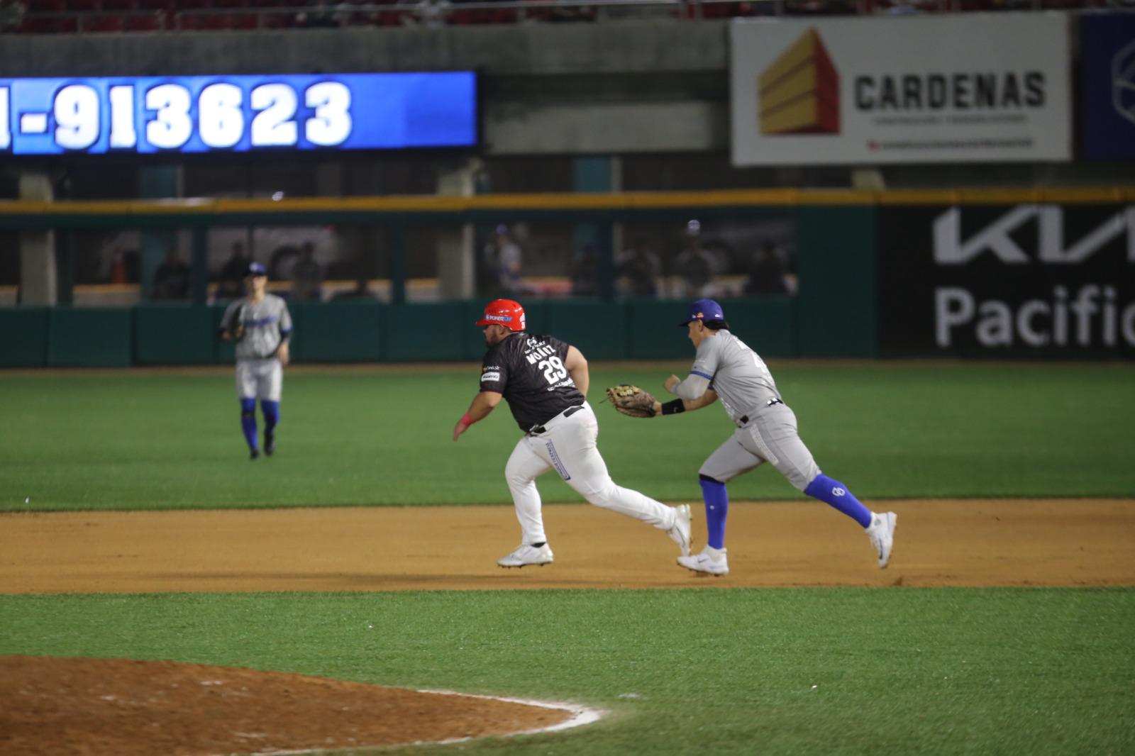 $!Despierta ofensiva de Venados y gana primero de la serie