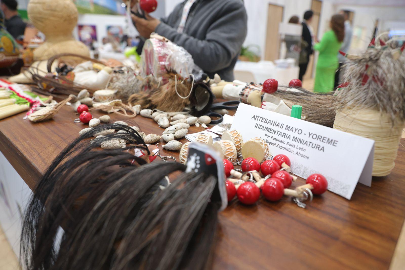 $!Exponen artesanías de Sinaloa en el marco del Tianguis Turístico México 2025