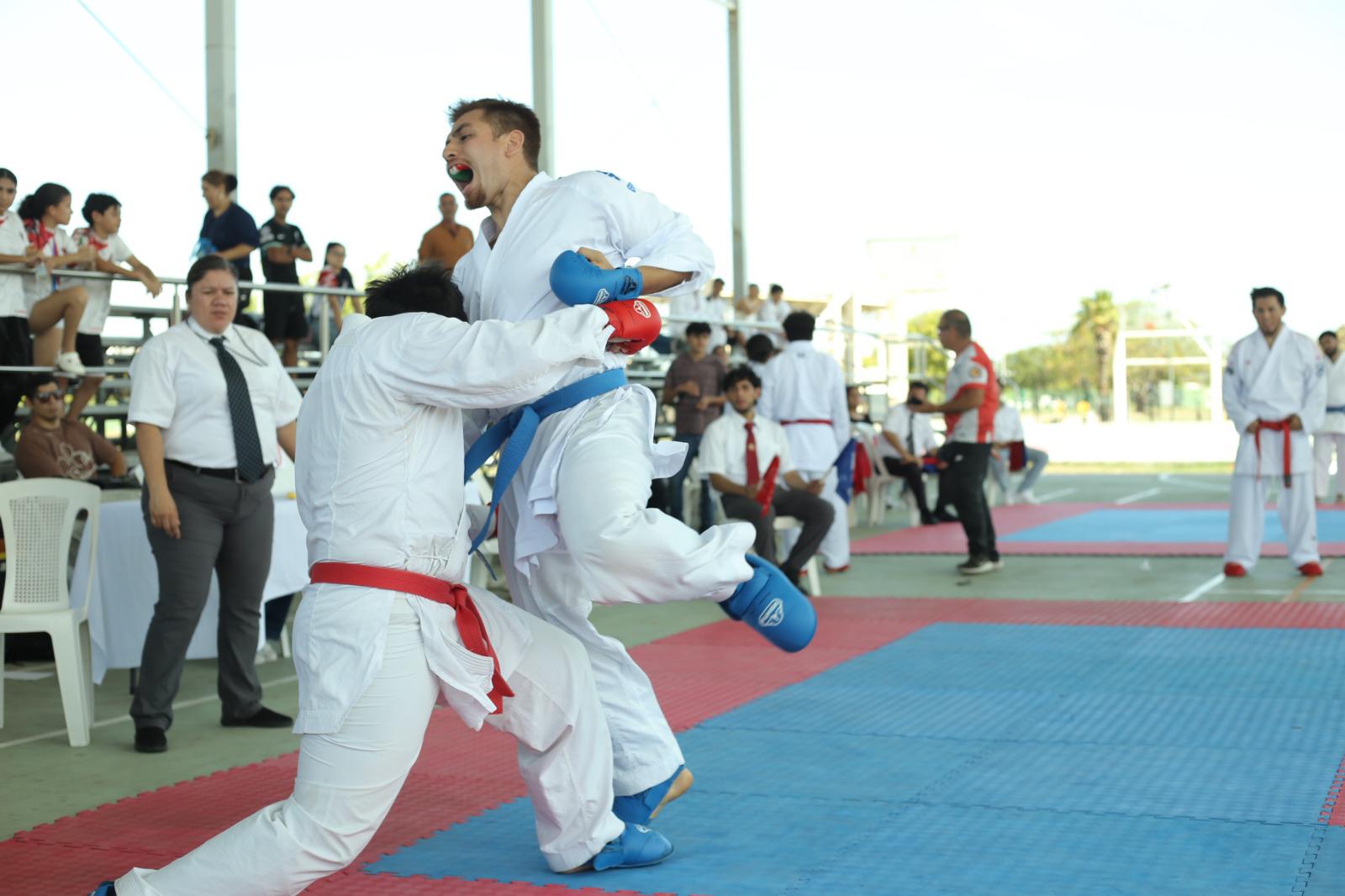 $!Jesús Moreno Bautista mantiene hegemonía en Copa de Karate Noroeste