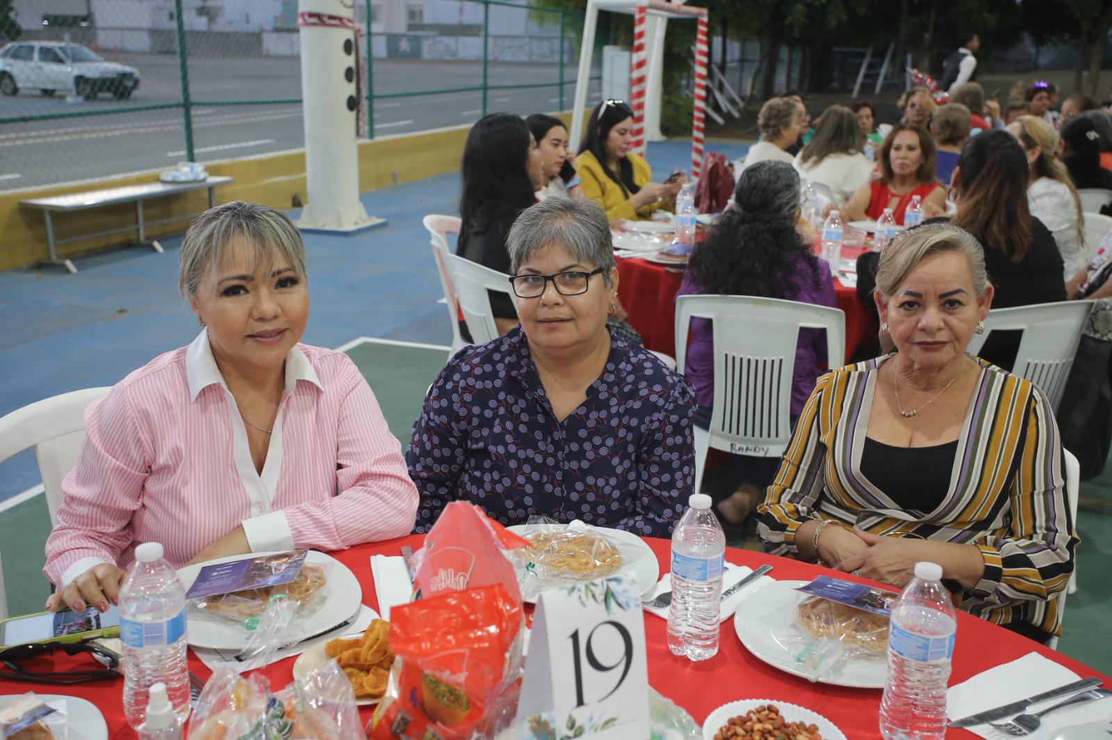 $!Lupita Salazar, Martha Crespo y Adriana Hernández.
