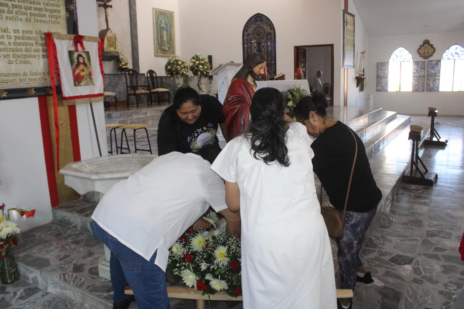 $!Con Mañanitas y misa celebran en Rosario la solemnidad del Sagrado Corazón de Jesús