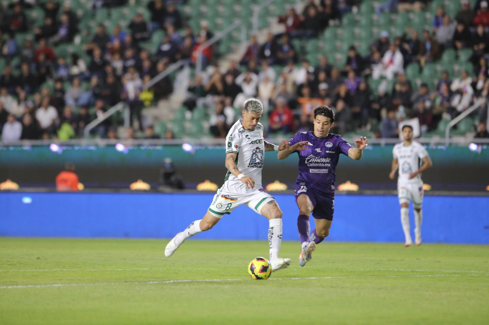 $!La Fiera ruge en El Encanto y corta racha de Mazatlán