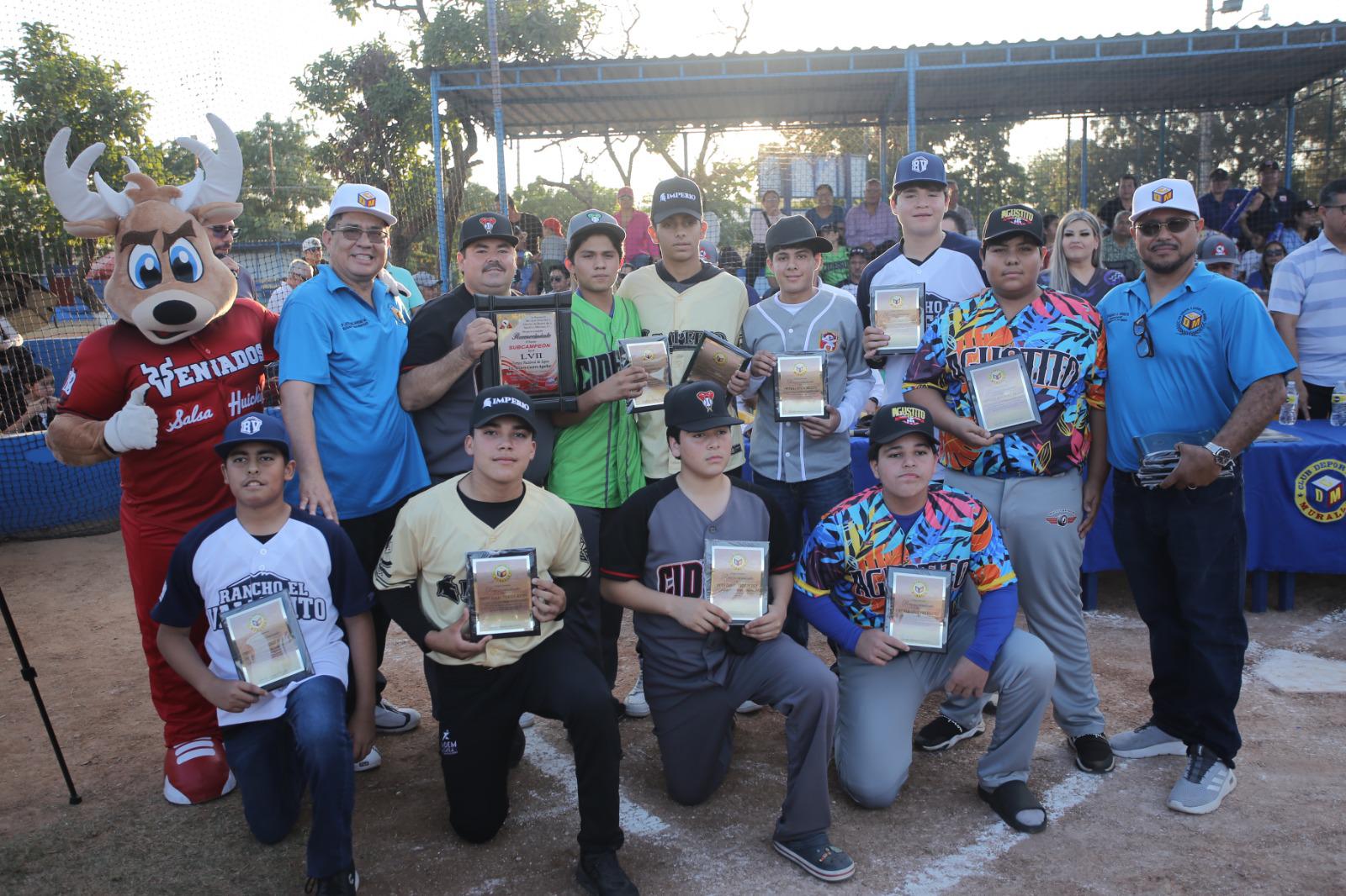 $!Muralla inaugura su temporada infantil y juvenil con homenaje a Gerardo Núñez Sarabia