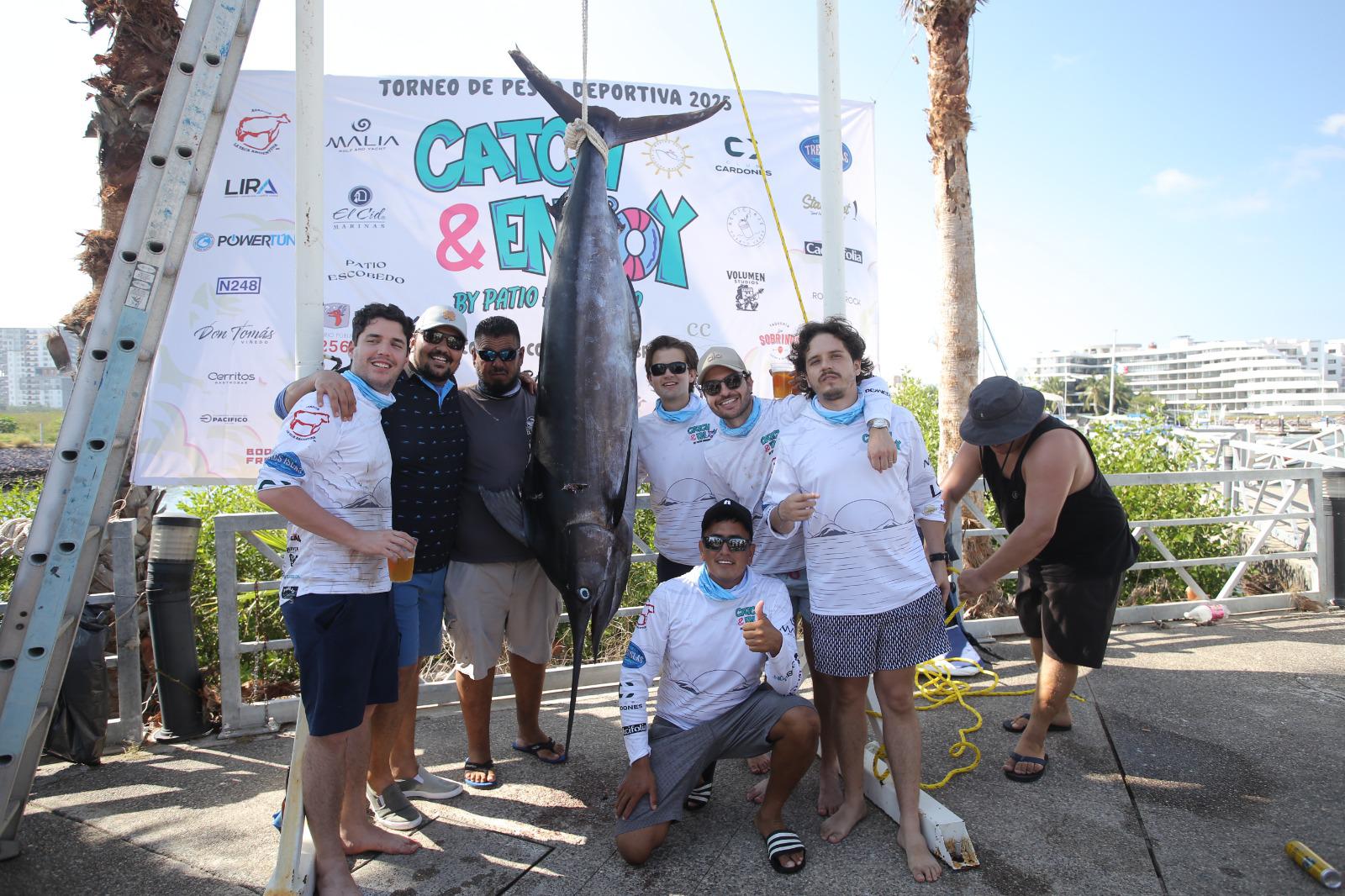 $!La embarcación Julieta muestra su captura.