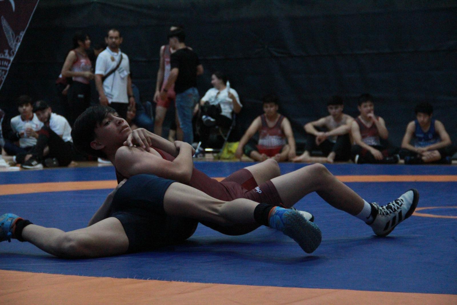 $!Culiacán, el mejor en estatal de luchas asociadas