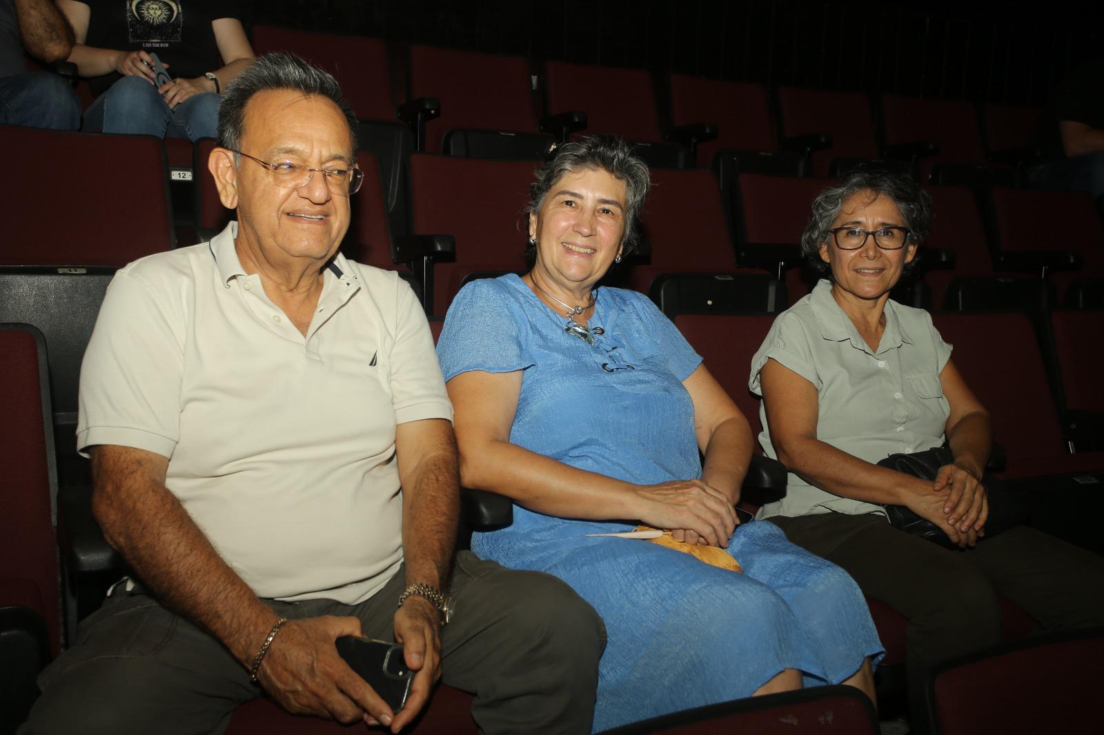 $!Rafael Sanchez, Begoña Casanueva y María de Jesús Abam.