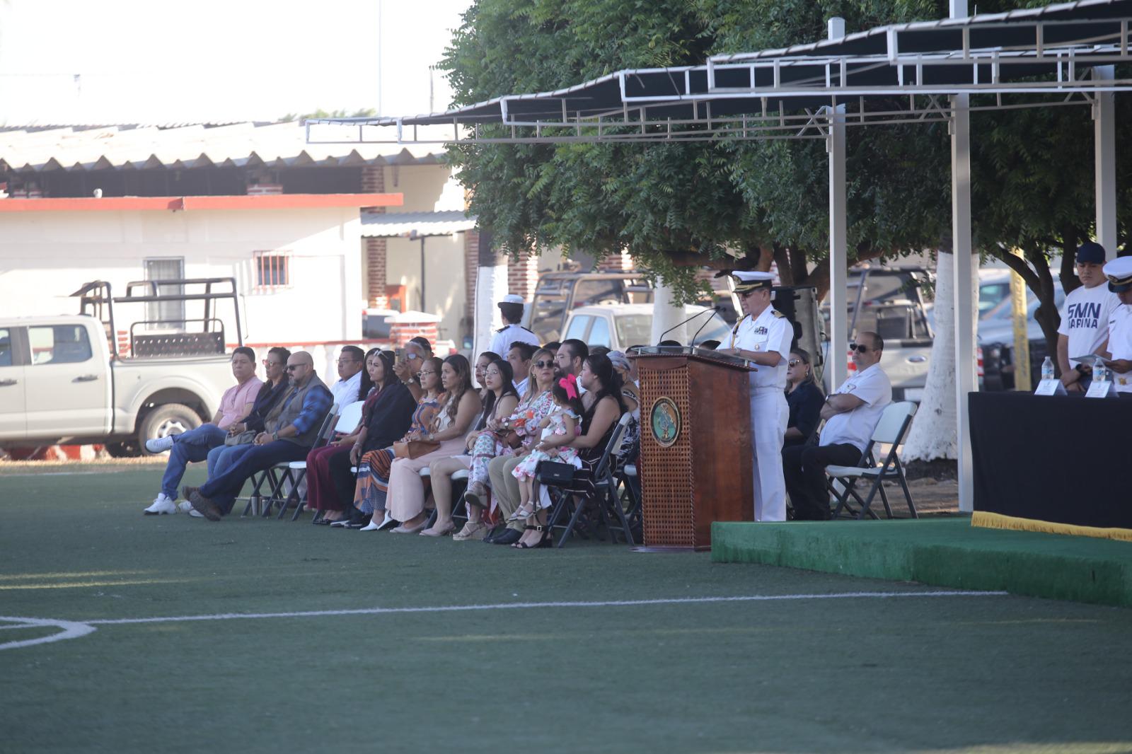 $!Concluyen 85 jóvenes su Servicio Militar y reciben cartilla liberada en la Cuarta Región Naval
